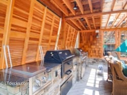 outdoor kitchen